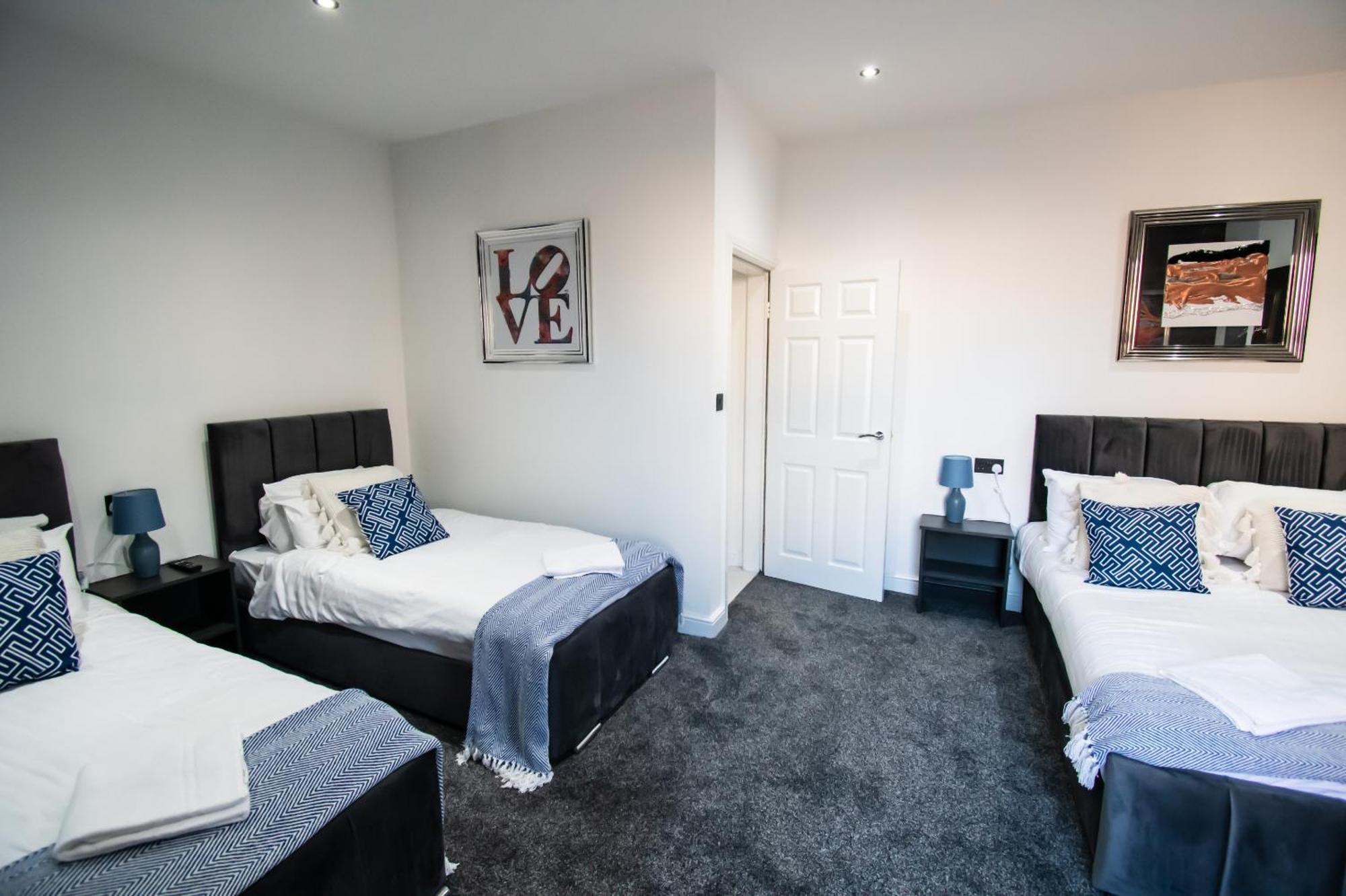 Winter Gardens Suites By Sasco Blackpool Bagian luar foto